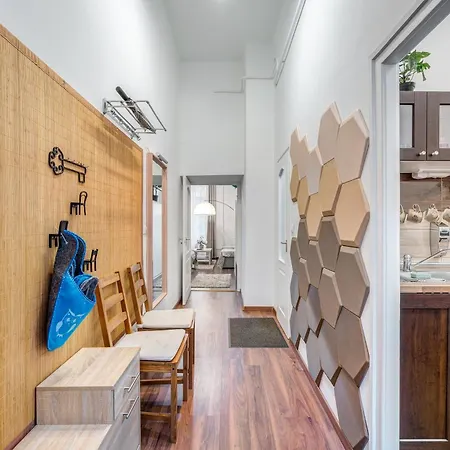 Diamond - Bimbam Bajza Boedapest