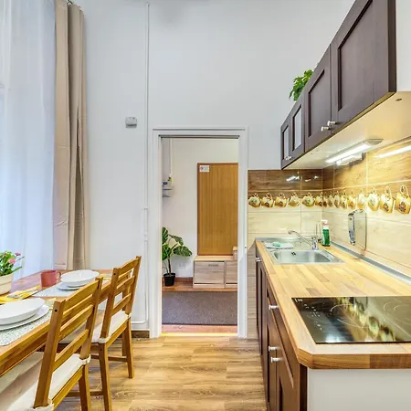 Diamond - Bimbam Bajza * Budapest