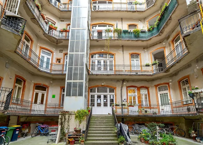 Diamond - Bimbam Bajza Budapest